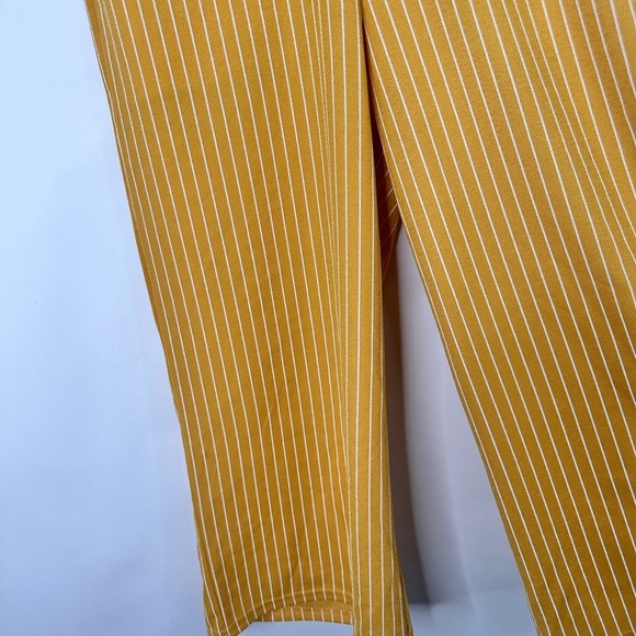 PrettyLittleThing Mustard PinStriped Bandeau Cropped Jumpsuit size 6 NWT - Picture 3 of 12